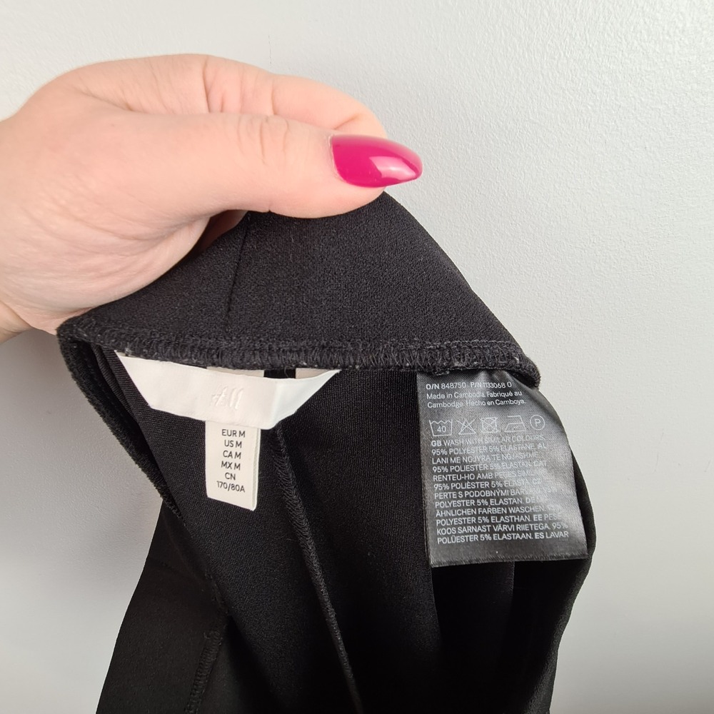 H&M Women's Black Button Front Sailor Pull On Wide Leg Trousers Medium Workwear‎ - Picture 7 of 8